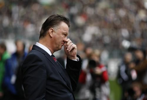 2010-11-06t144828z_01_ina02_rtridsp_3_soccer-germany_reuters