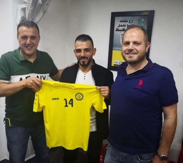 من تقديم اللاعب