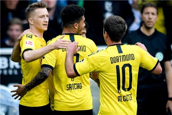 لاعبو دورتموند