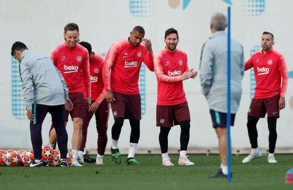 لاعبو برشلونة