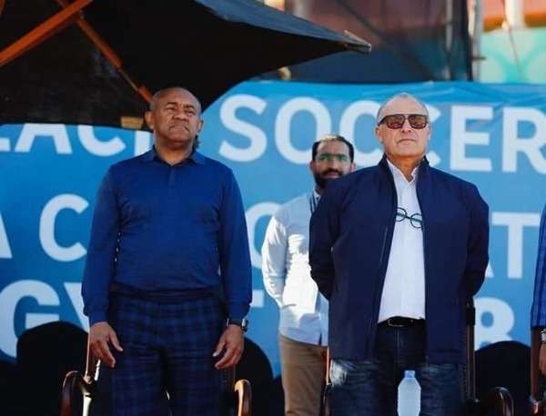 أبوريدة وأحمد أحمد