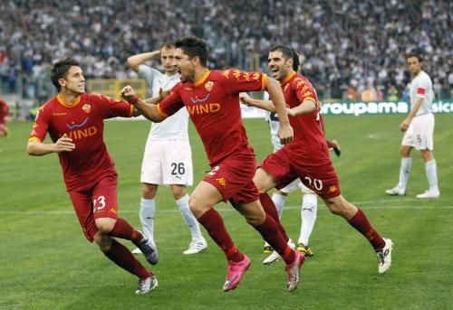 2010-11-07t153134z_01_rom307_rtridsp_3_soccer-italy_reuters