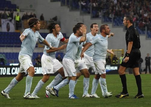 2010-11-07t160502z_01_rom411_rtridsp_3_soccer-italy_reuters