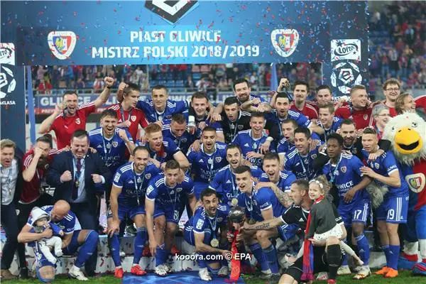 ?i=epa%2fsoccer%2f2019-05%2f2019-05-19%2f2019-05-19-07585438_epa