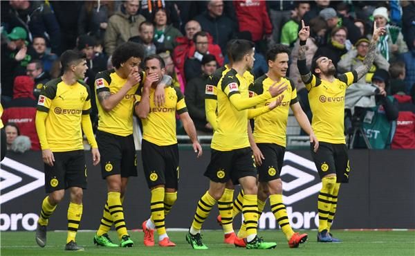 لاعبو دورتموند