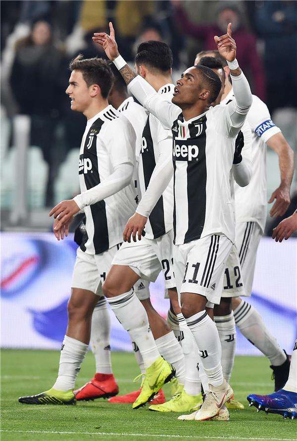 لاعبو يوفنتوس 