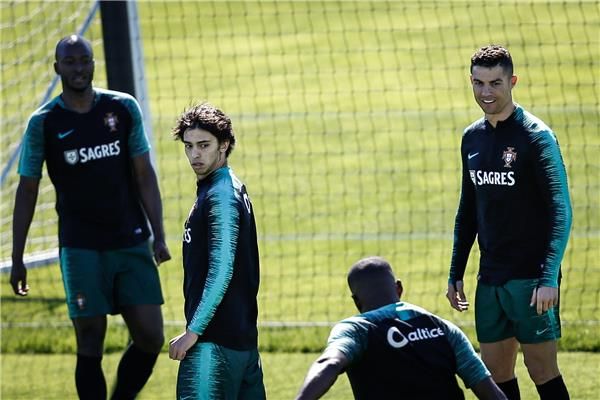 لاعبو منتخب البرتغال - أرشيفية