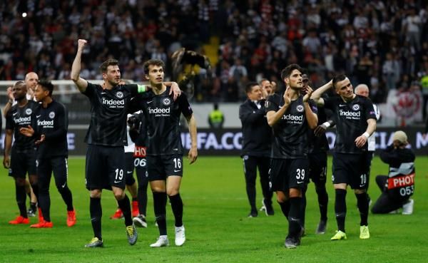 لاعبو آينتراخت فرانكفورت