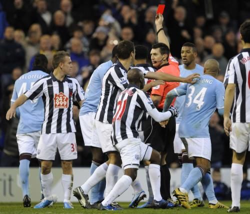 2010-11-07t163652z_01_nvr08_rtridsp_3_soccer-england_reuters