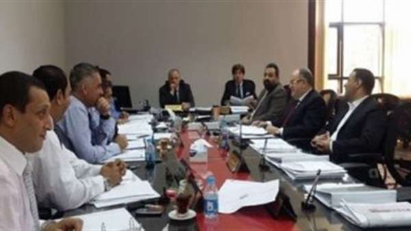 من اجتماع سابق لإدارة اتحاد الكرة