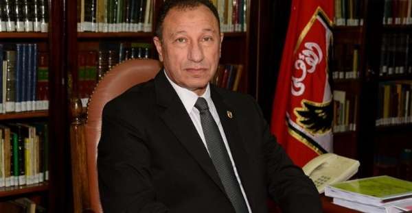 محمود الخطيب رئيس الأهلي