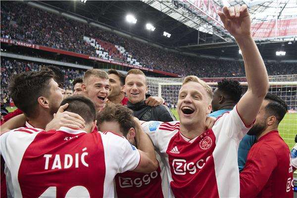 لاعبو أياكس