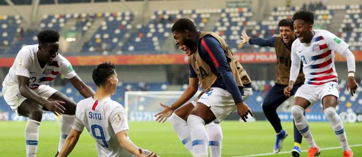 فرحة لاعبي المنتخب الأمريكي