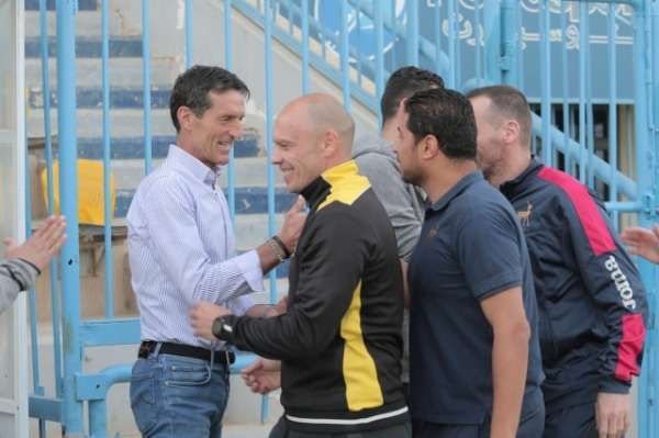 تاكيس جونياس