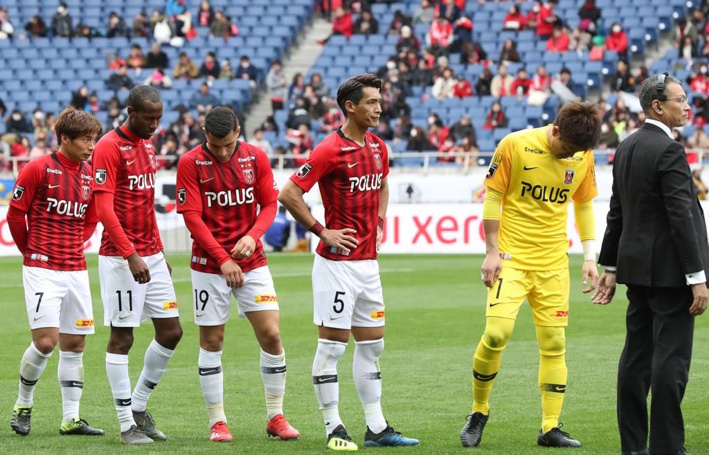 لاعبو أوراوا ريدز الياباني