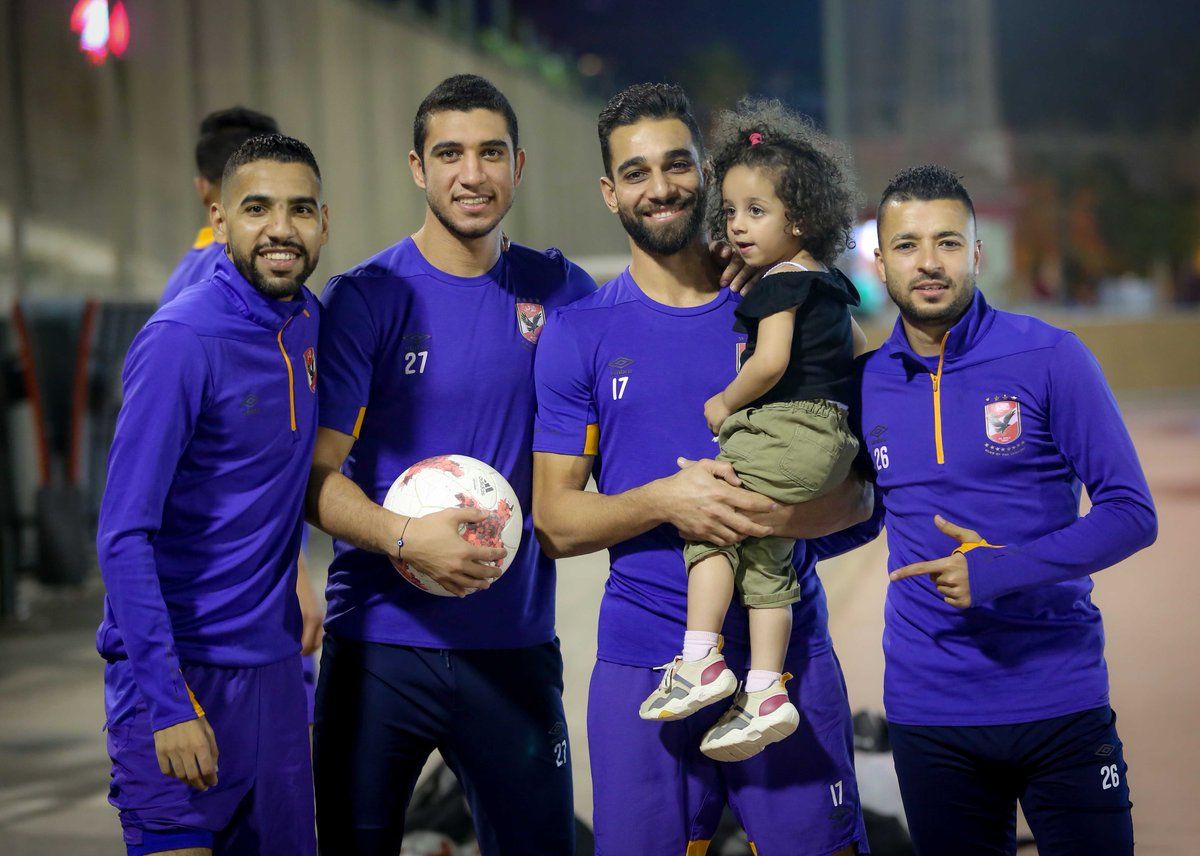 لاعبو الأهلي