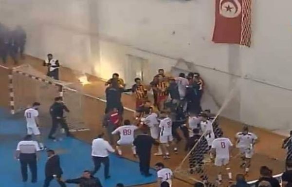 من تبادل العنف بين لاعبي النجم والترجي