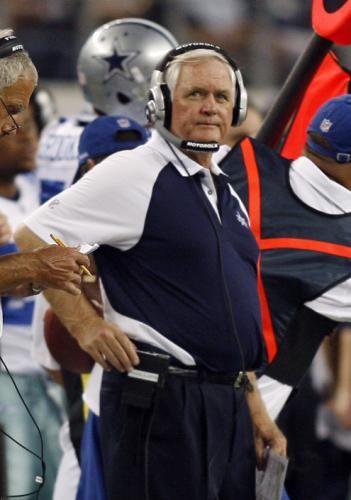 2010-10-26t044428z_01_arl29_rtridsp_3_nfl_reuters