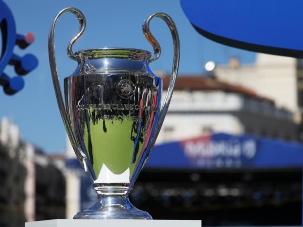 2019-05-30t095011z_1892681086_rc11ebd34fc0_rtrmadp_3_soccer-champions-tot-liv-trophy_reuters