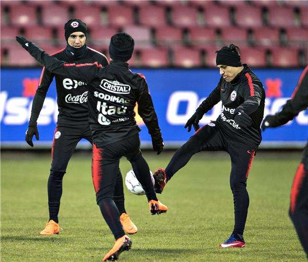 لاعبو منتخب تشيلي