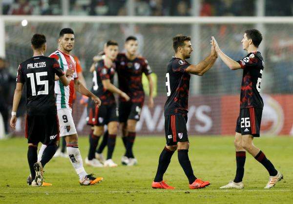 لاعبو ريفر بليت 