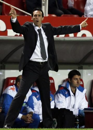 2010-11-08t223435z_01_mdp12_rtridsp_3_soccer-spain_reuters