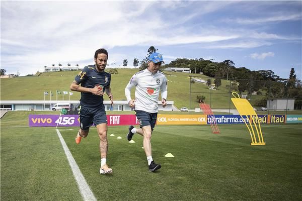 نيمار في التدريبات