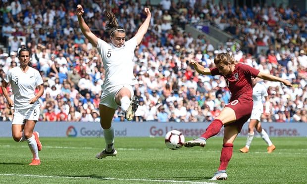 من لقاء انجلترا ونيوزيلندا للسيدات