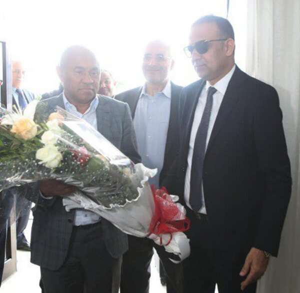 أحمد أحمد مع الجريء