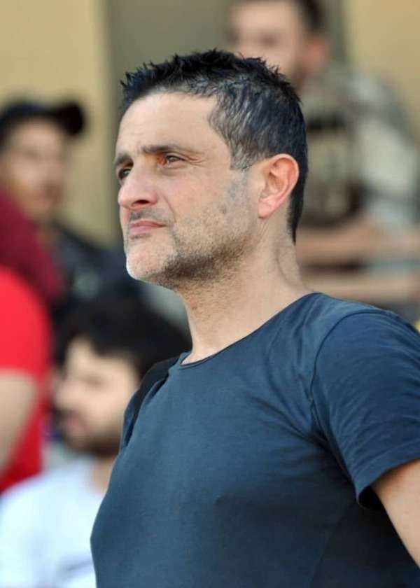 علي نجيب