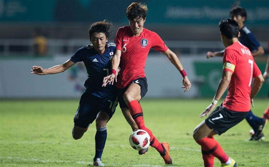 لقاء سابق بين اليابان وكوريا الجنوبية