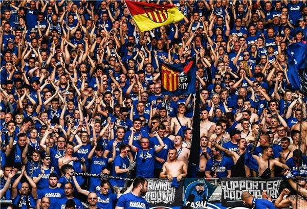 مشجعو بادربورن