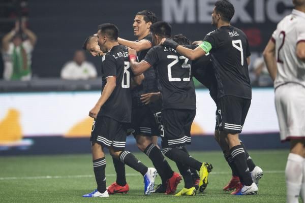 فرحة لاعبي المنتخب المكسيكي