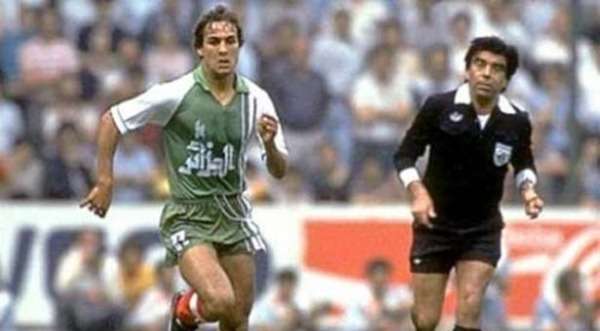  نجم الجزائر في دورة 1990