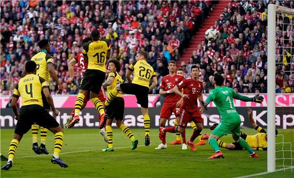 مواجهة سابقة بين دورتموند وبايرن 