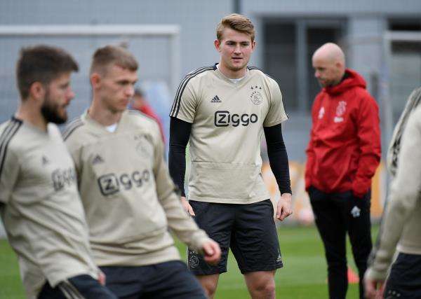 ماتياس دي ليخت