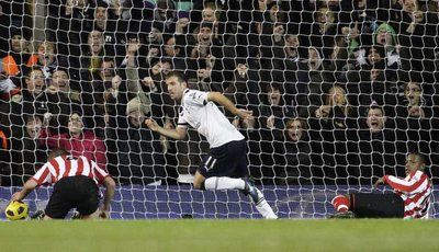 رافاييل فان دير فارت يحرزهدف