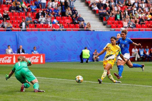 من مباراة أستراليا وإيطاليا