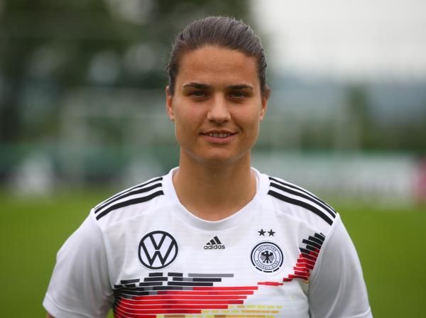 دزينيفر ماروزسان