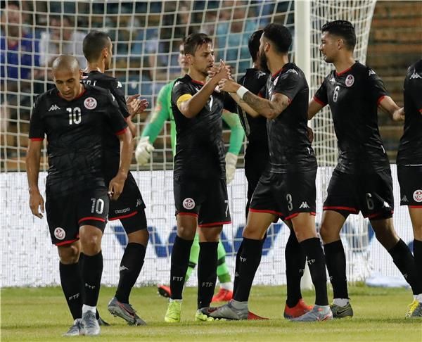 فرحة لاعبي منتخب تونس
