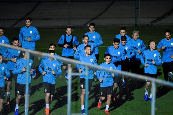 لاعبو أوروجواي