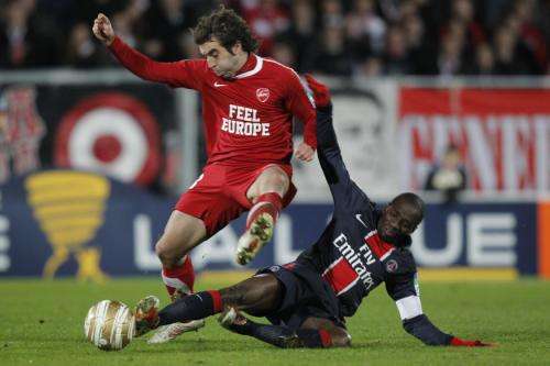 2010-11-10t184938z_01_pr16_rtridsp_3_soccer-france_reuters