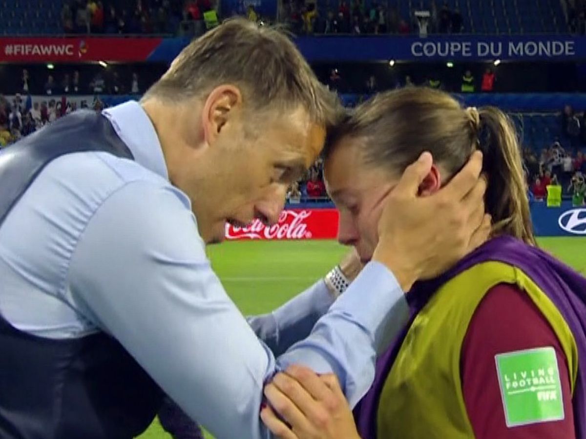 المدرب نيفيل مع كيربي