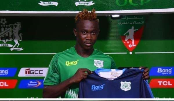 جانب من تقديم المحترفين الجدد