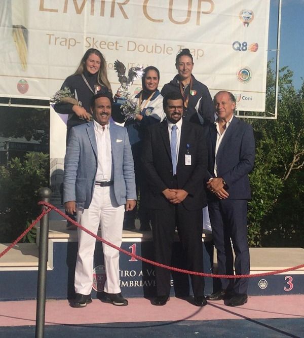 من التتويج