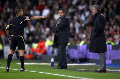 2010-11-10t195333z_01_jmg04_rtridsp_3_soccer-spain_reuters