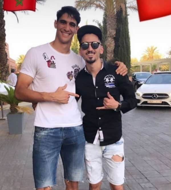 من توديع اللاعبين لأسرهم