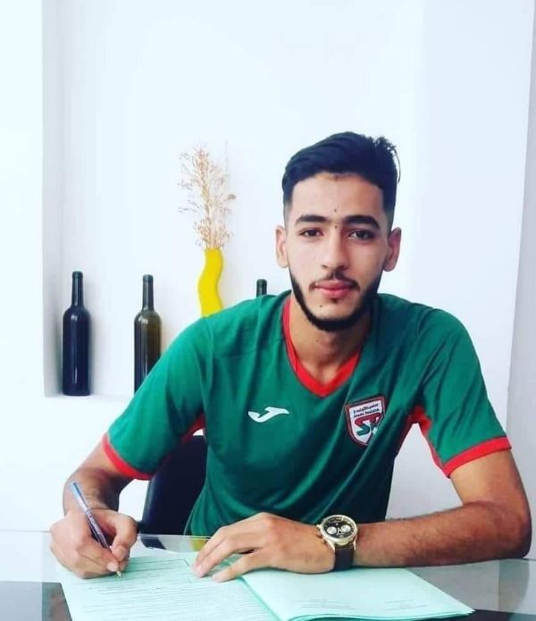 من توقيع العقد