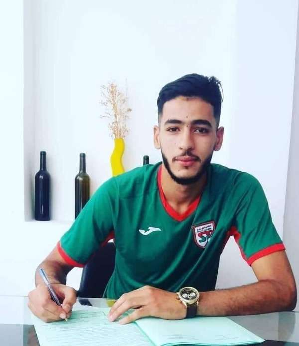 من توقيع العقد