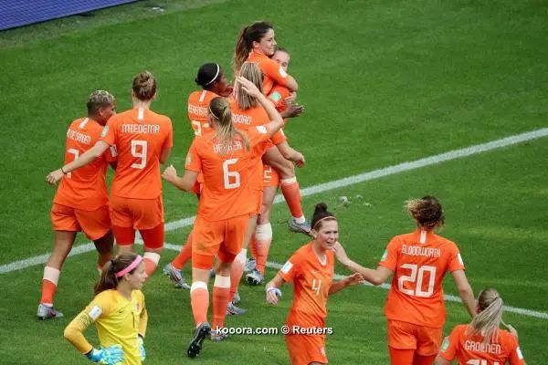 ?i=reuters%2f2019-06-20%2f2019-06-20t174103z_709086374_rc15fcc6f4e0_rtrmadp_3_soccer-worldcup-nld-can_reuters